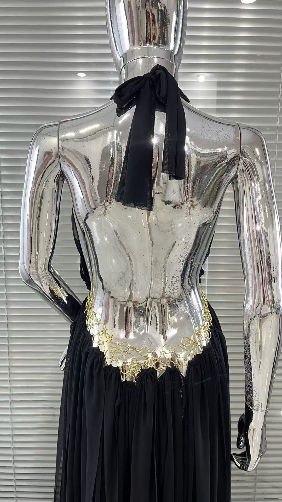 MB2102 Sexy Low‑Cut Metal Ring Cutout Halter Maxi Dress, Vacation Gown