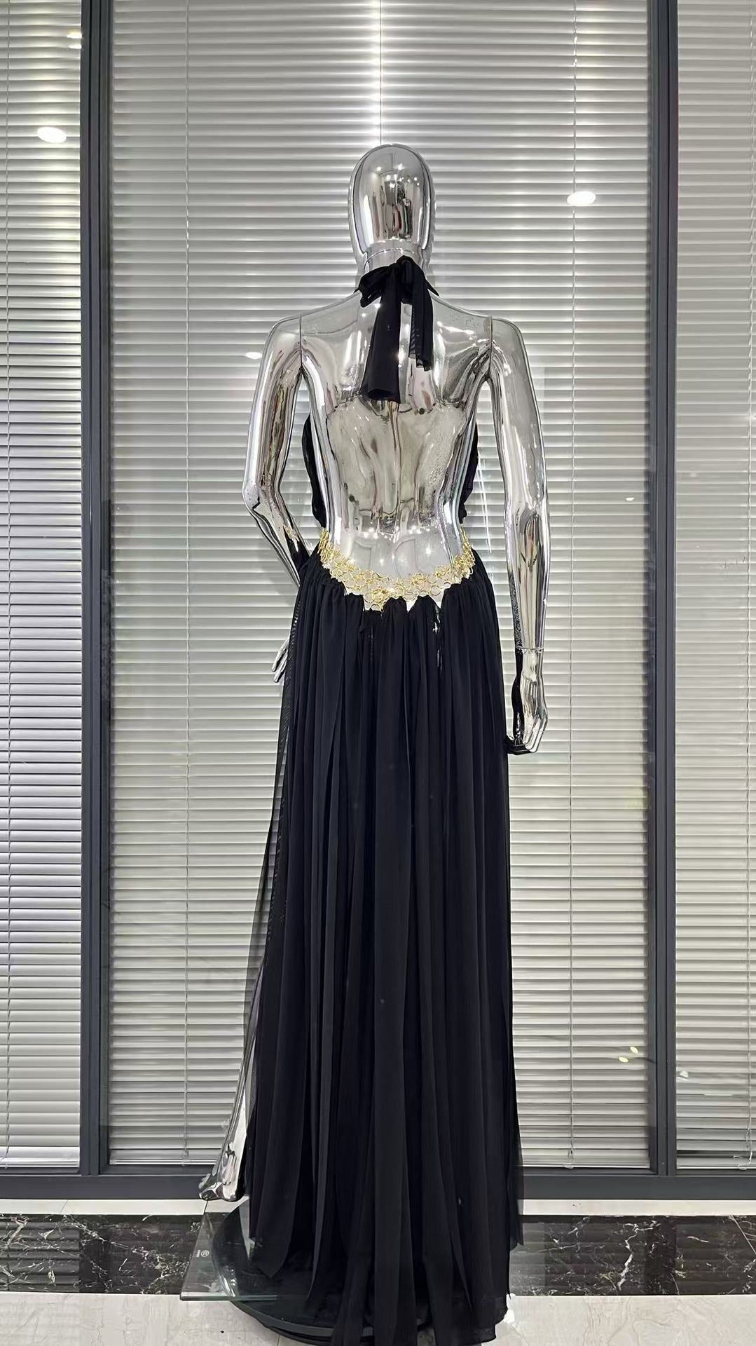 MB2102 Sexy Low‑Cut Metal Ring Cutout Halter Maxi Dress, Vacation Gown