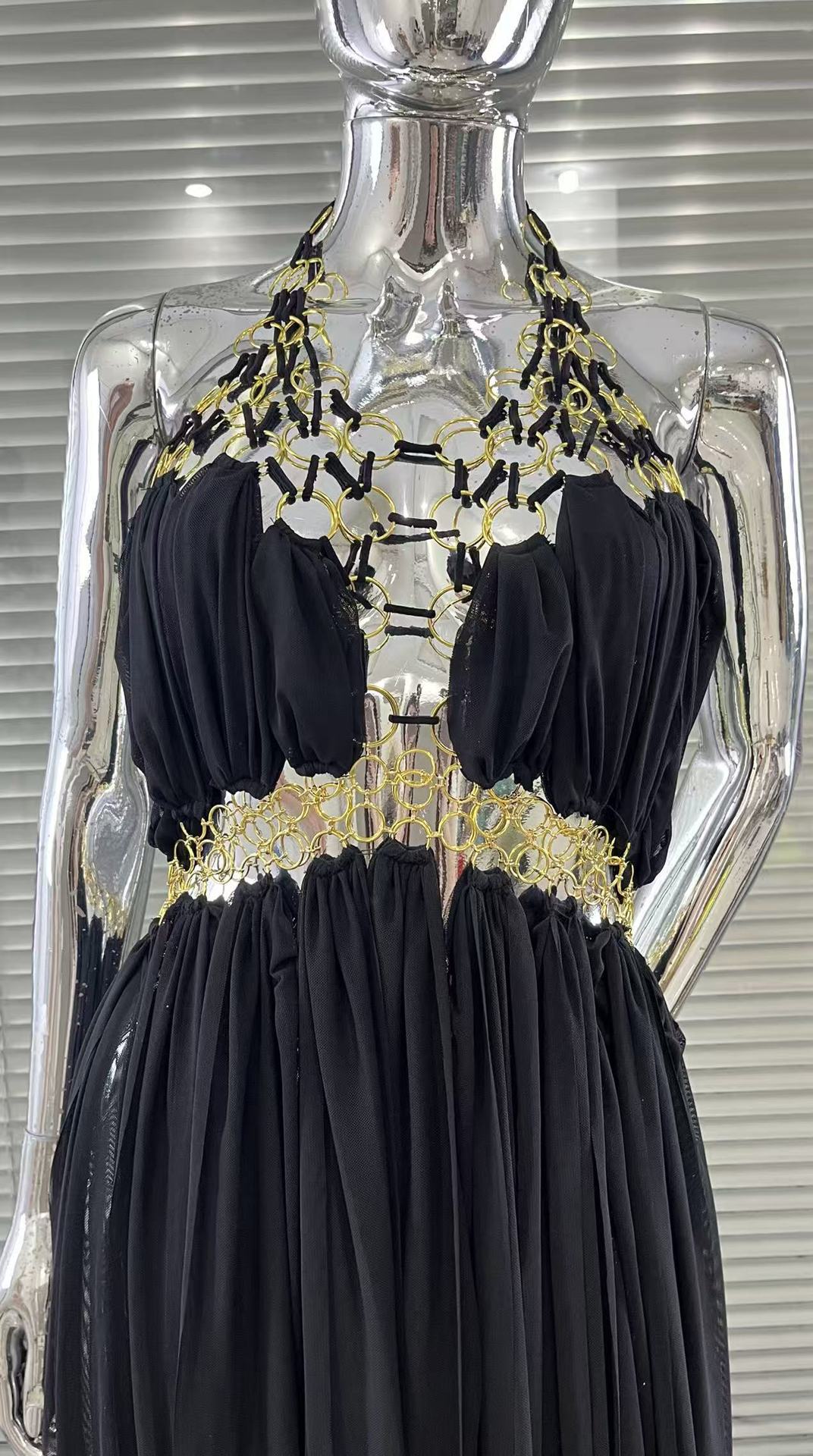 MB2102 Sexy Low‑Cut Metal Ring Cutout Halter Maxi Dress, Vacation Gown