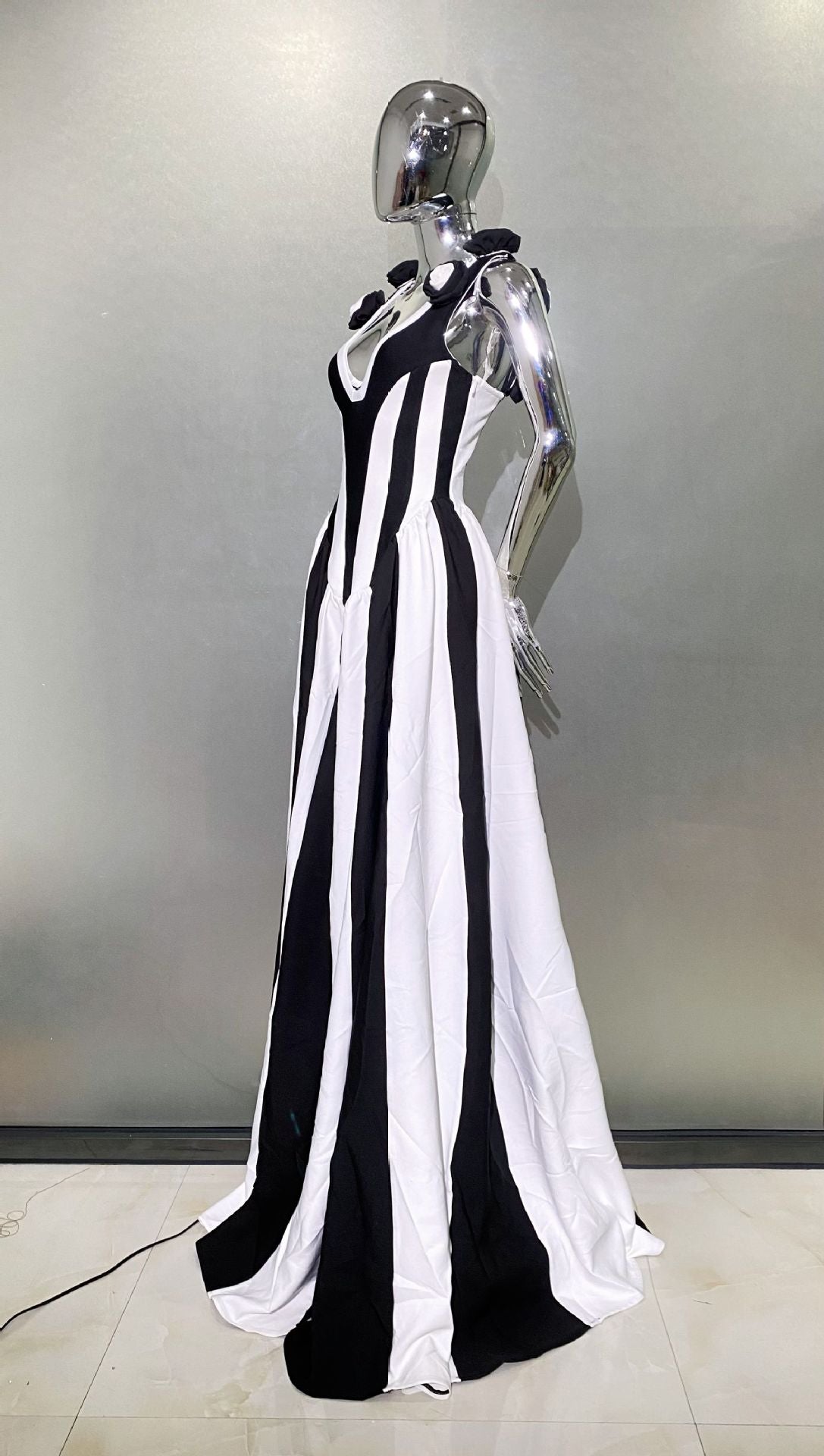 MB2106 Black White Striped Maxi Dress Party Vacation Gown