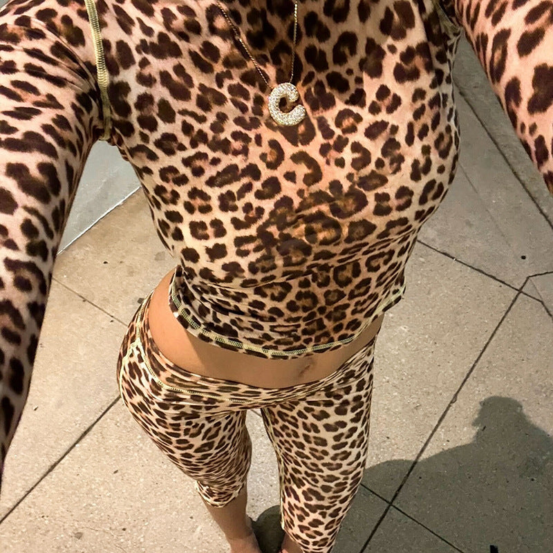 MB1424 Women's 2-Piece Set: Long Sleeve Crop Top & Capri Leggings