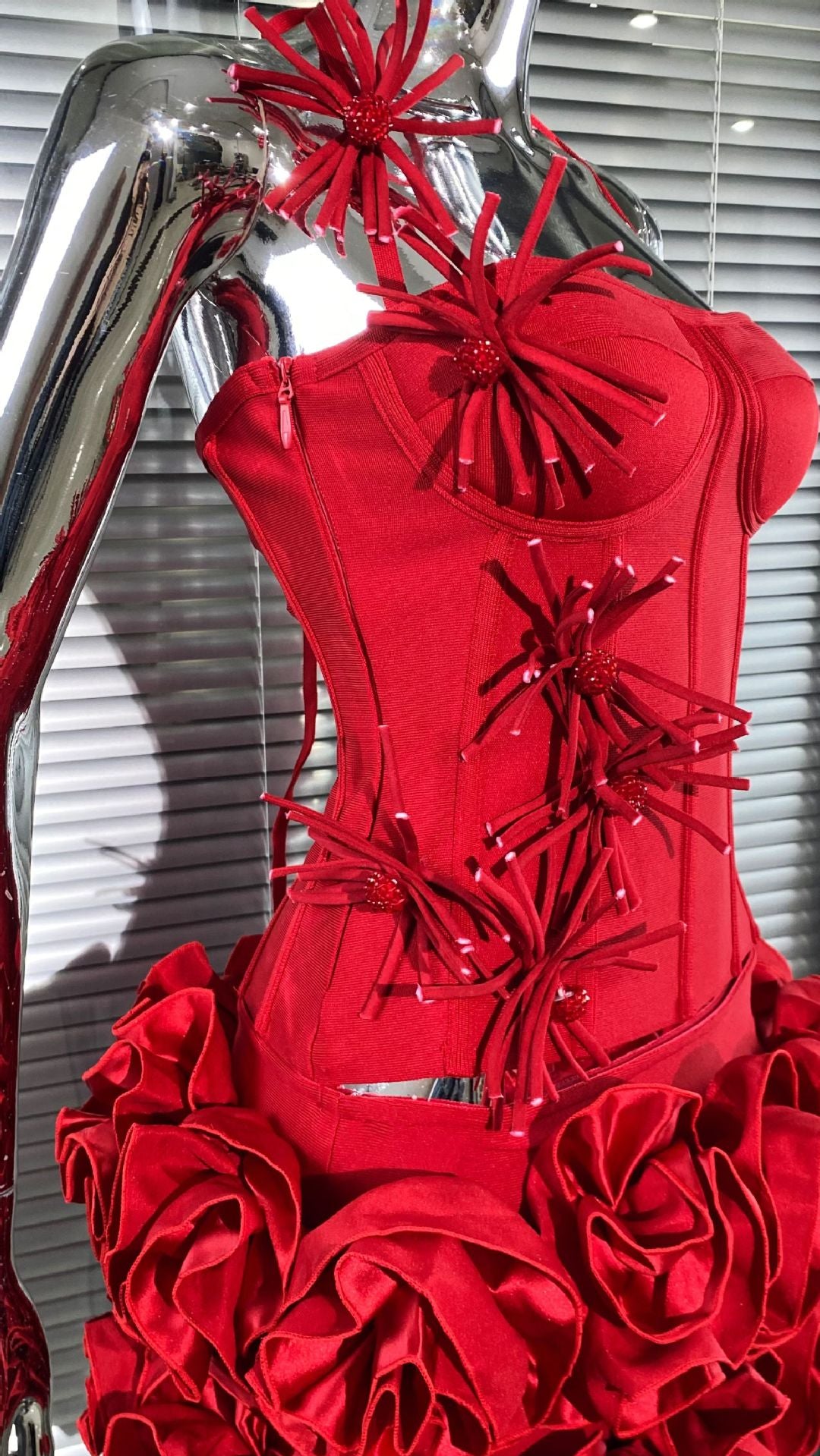 MB2110 3D Floral Ruffle Two‑Piece Bandage Set, Halter Top Mini Skirt utfit