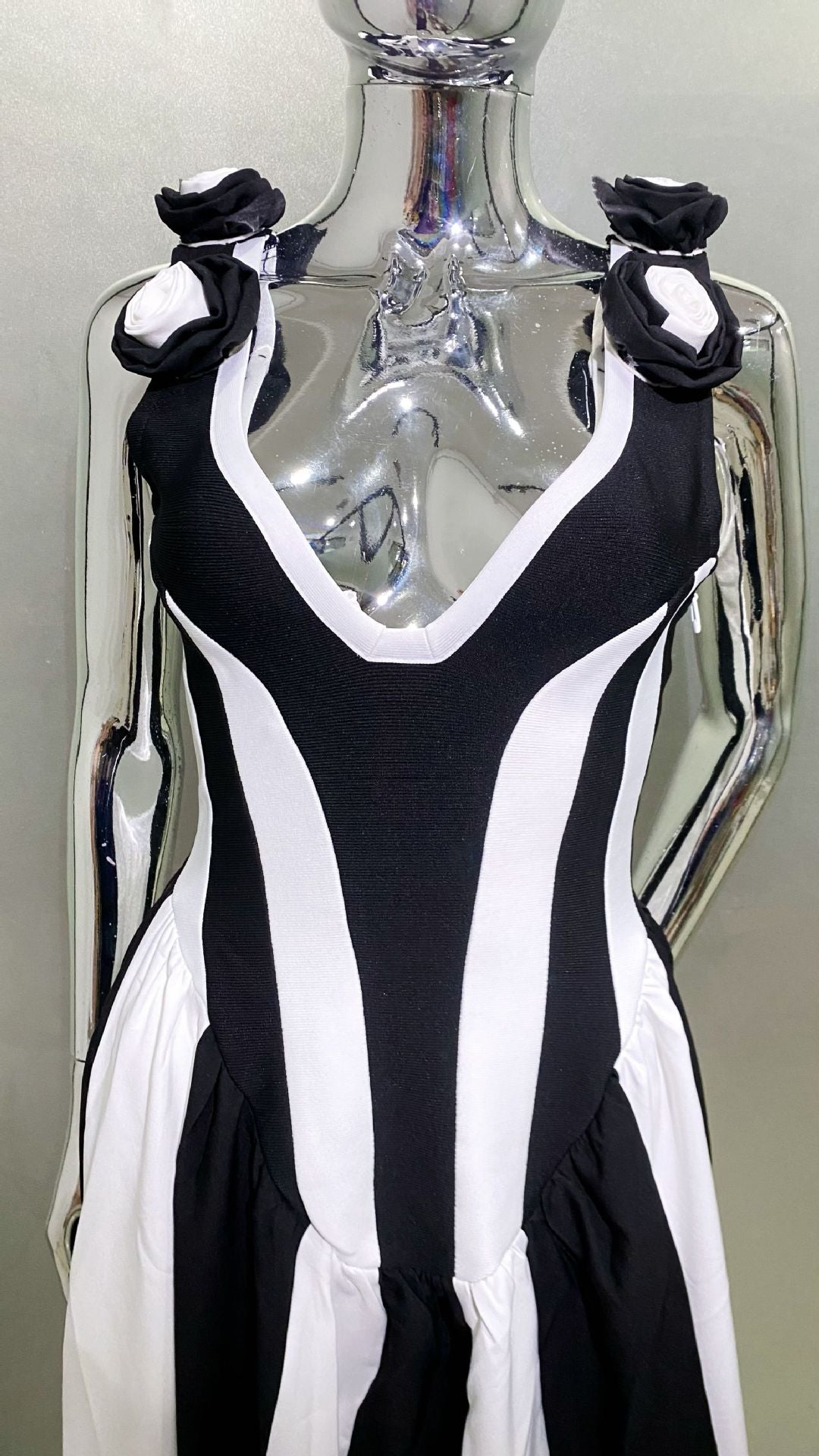 MB2106 Black White Striped Maxi Dress Party Vacation Gown