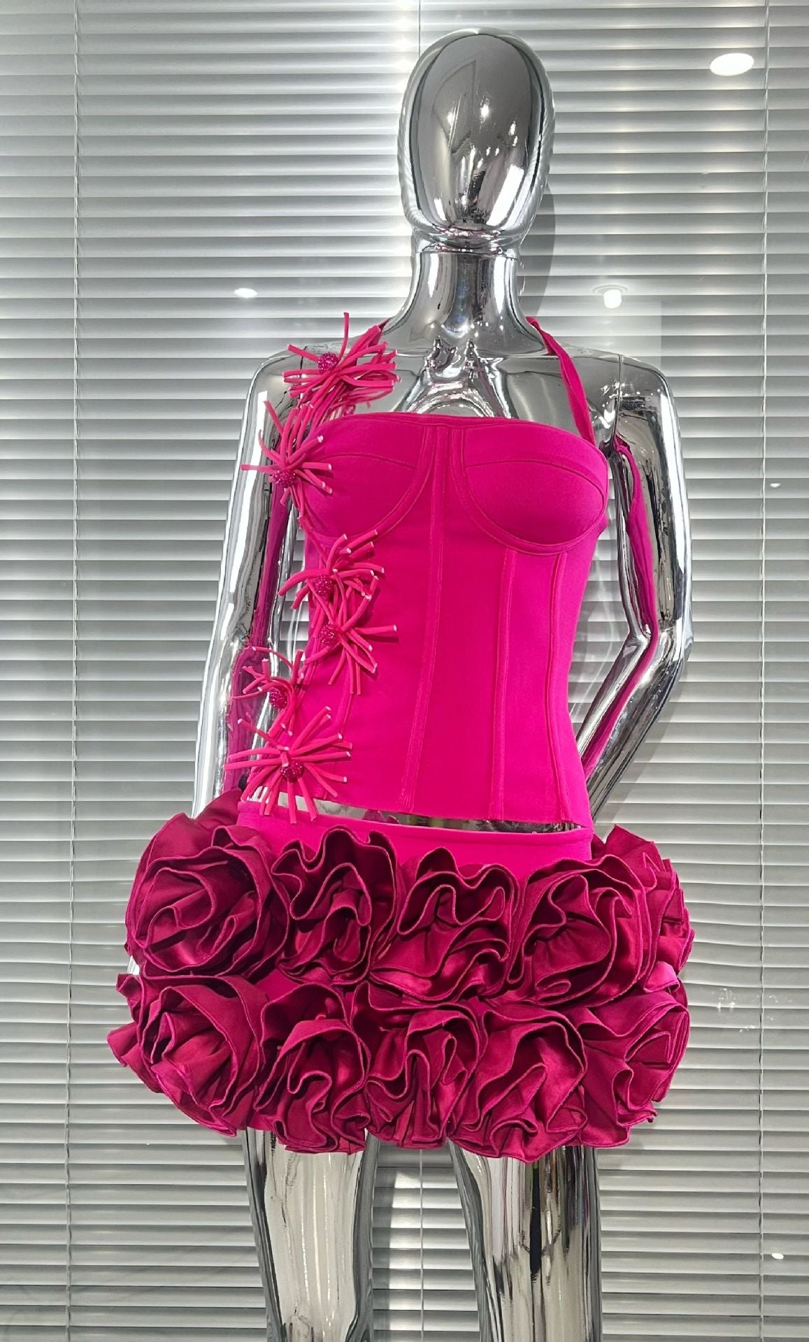 MB2110 3D Floral Ruffle Two‑Piece Bandage Set, Halter Top Mini Skirt utfit