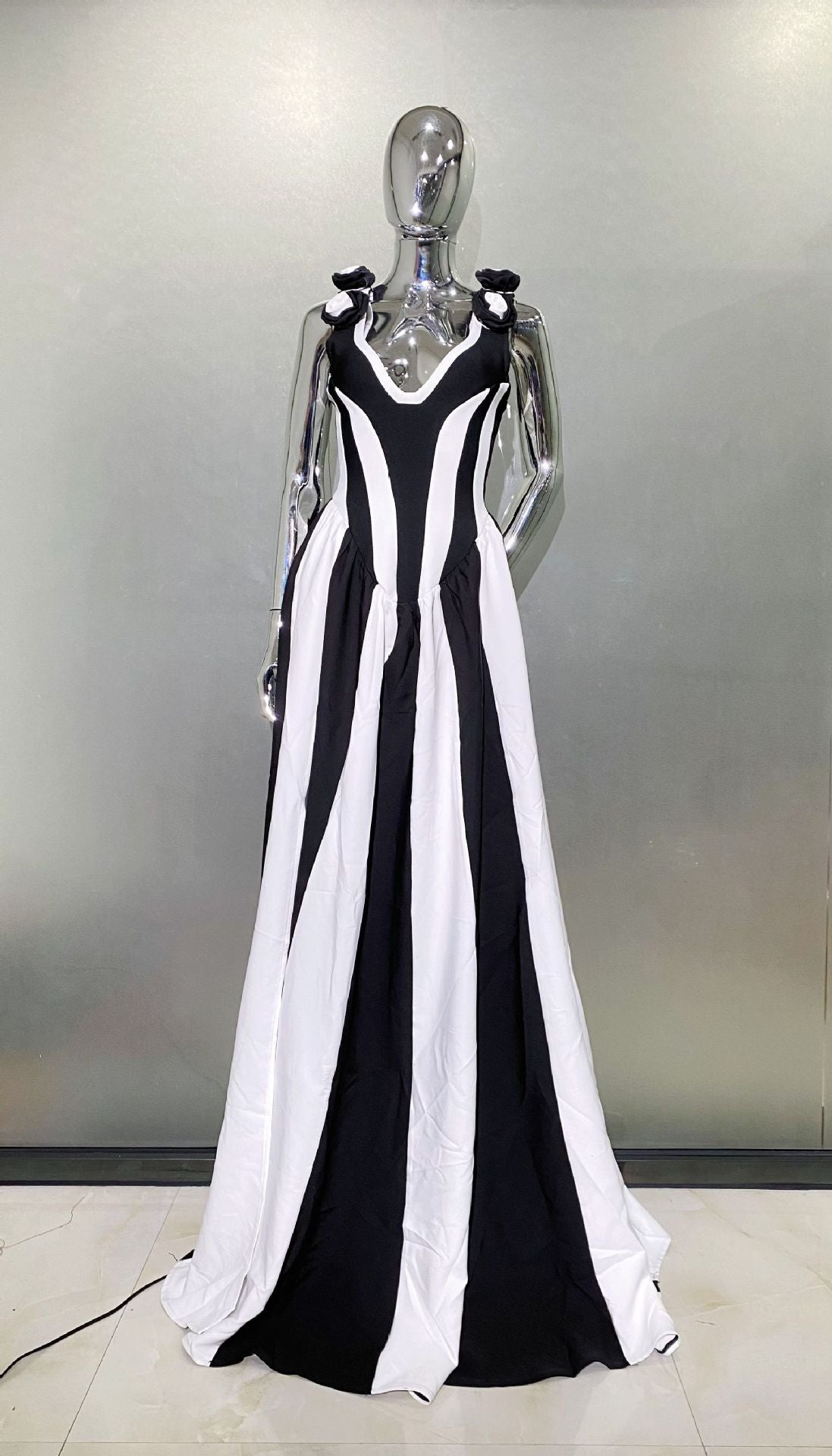 MB2106 Black White Striped Maxi Dress Party Vacation Gown