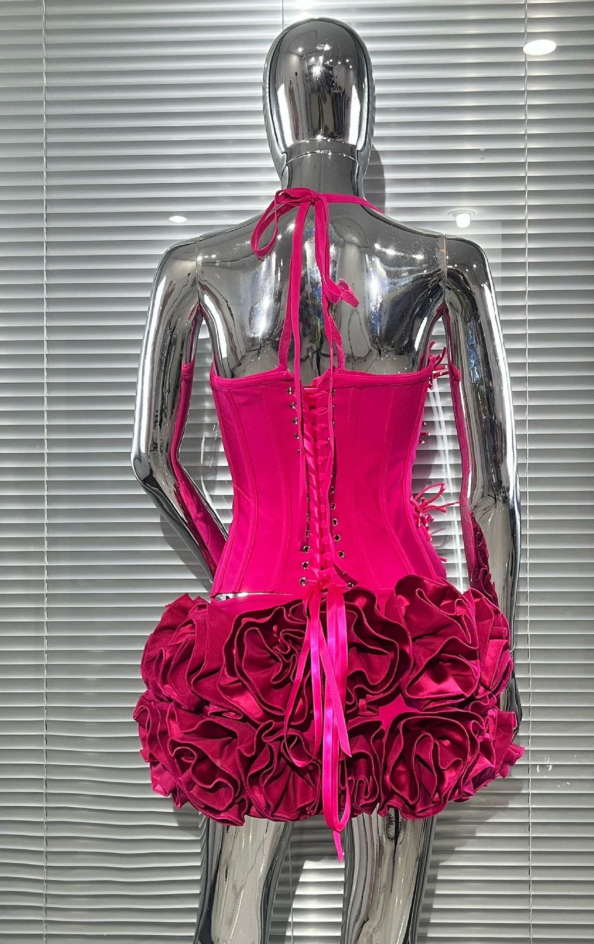 MB2110 3D Floral Ruffle Two‑Piece Bandage Set, Halter Top Mini Skirt utfit