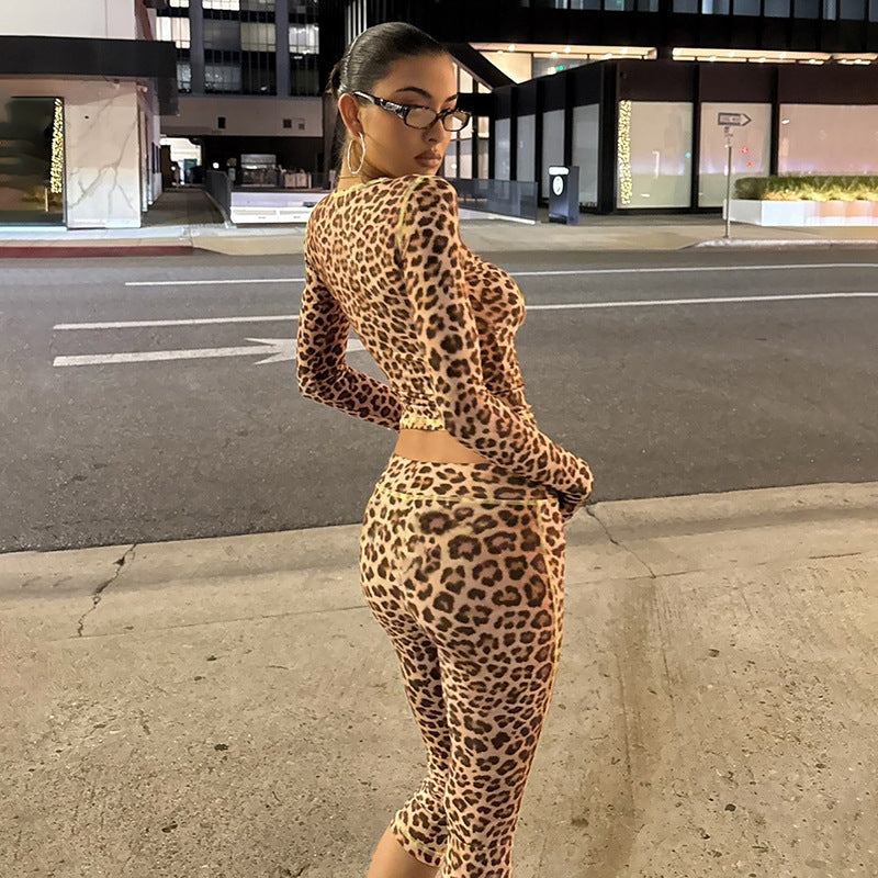 MB1424 Women's 2-Piece Set: Long Sleeve Crop Top & Capri Leggings